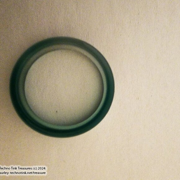 Green Stone Ring - Picture 3 of 10